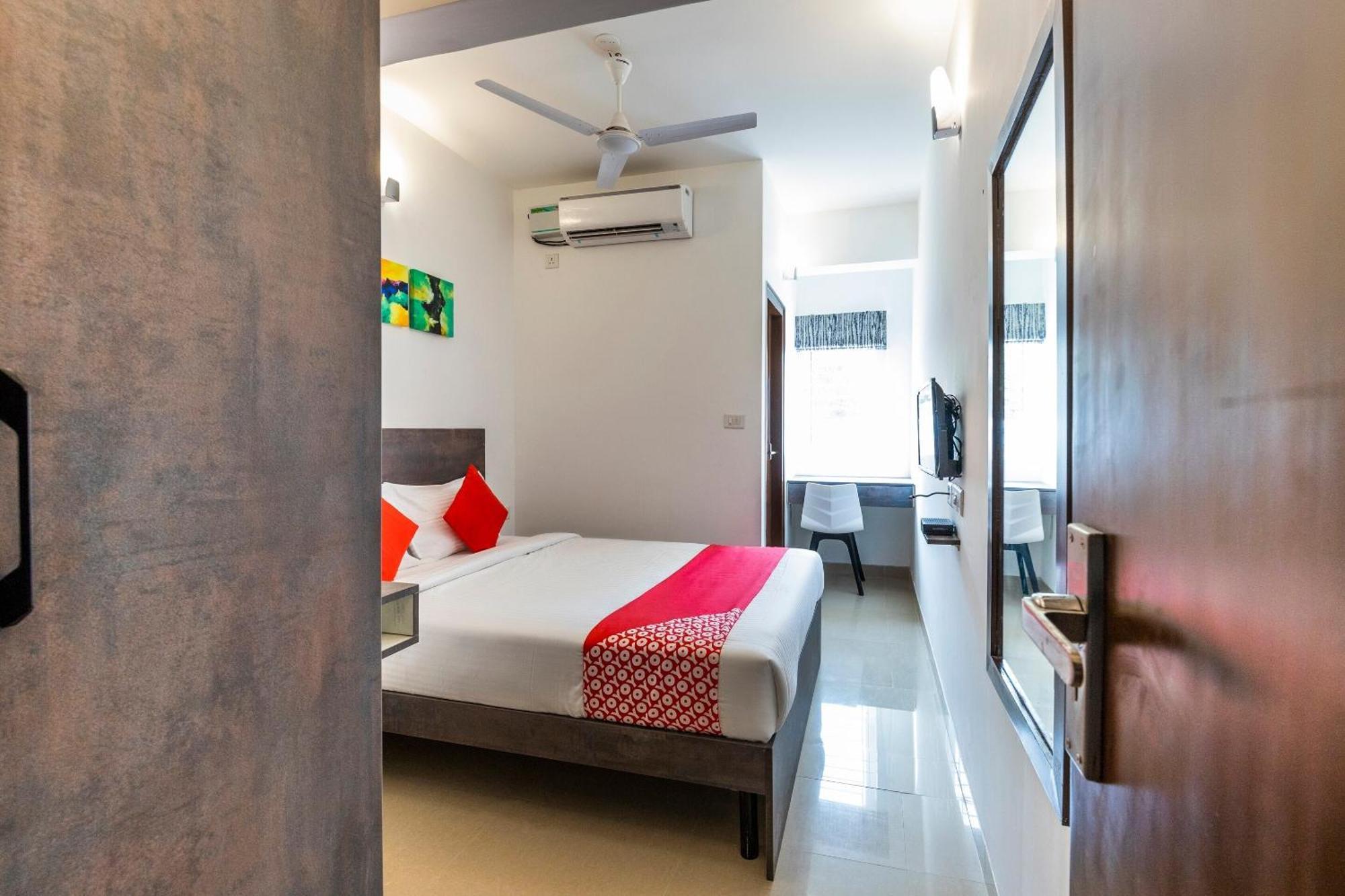 Super Townhouse Hebbal 호텔 벵갈루루 외부 사진